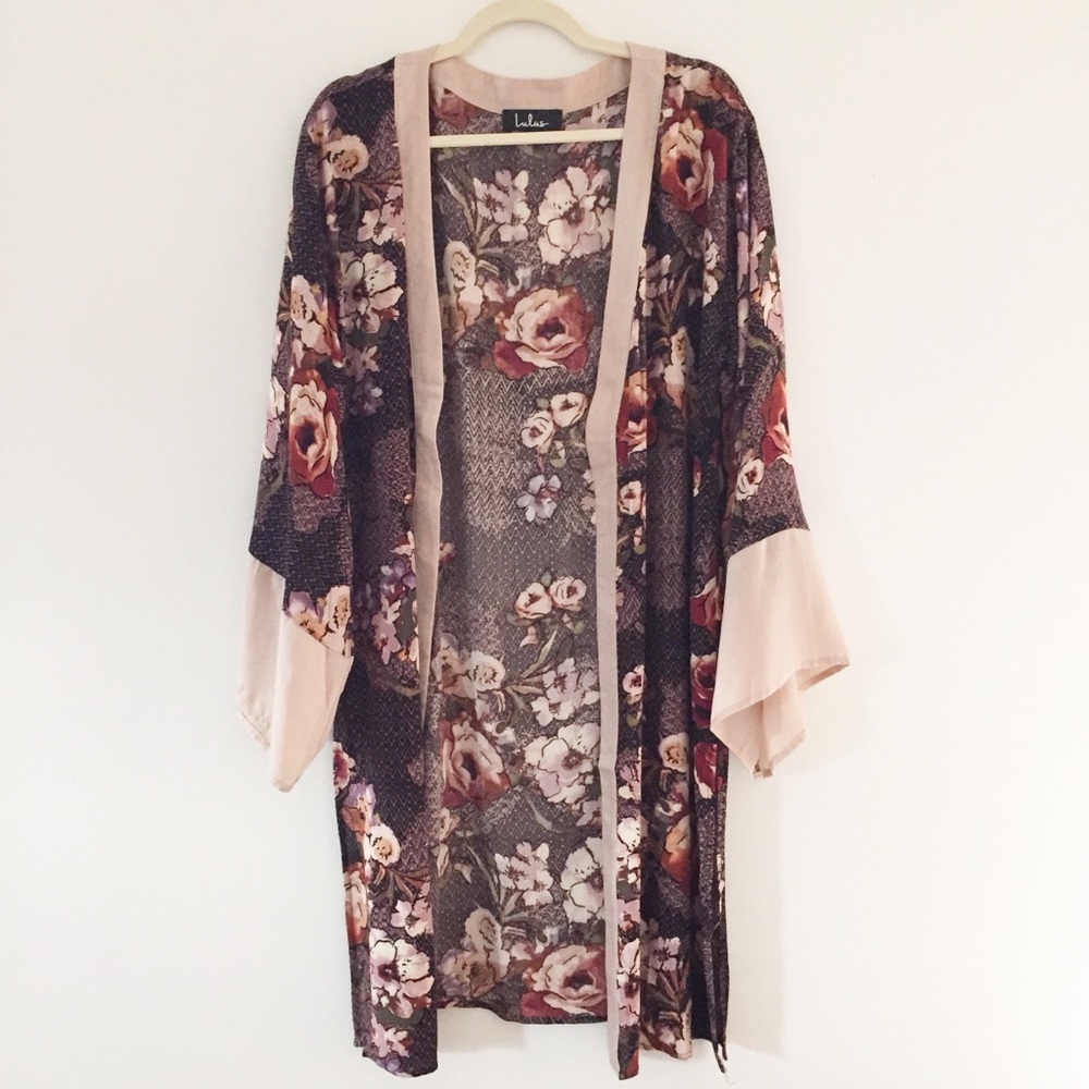Lulu’s floral kimono